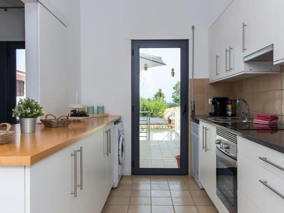 Rainbow House - Sea View & Pool & Garage & Garden & Albufeira Βίλα Εξωτερικό φωτογραφία